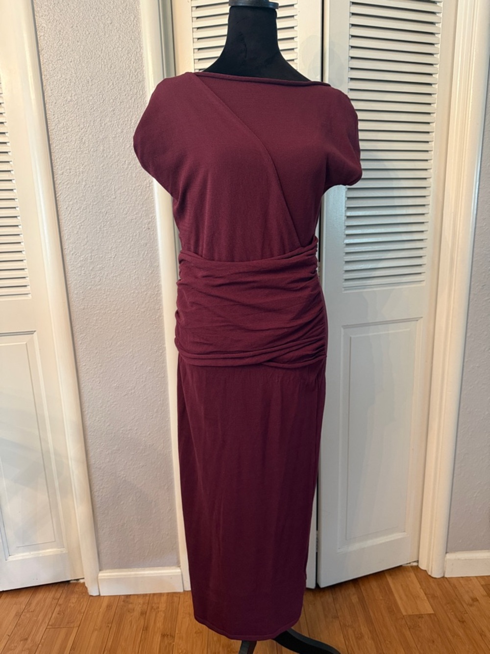 Zara Ruched Midi Dress in Burgundy